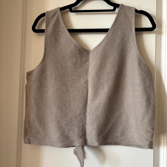 Texture & Thread Tie-Front Tank Top - Picture 4 of 5